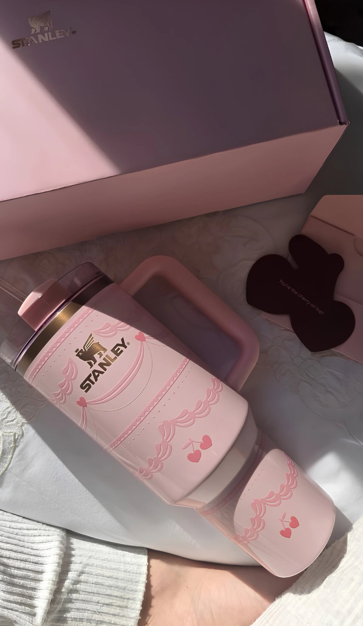 The Valentine’s Day Quencher H2.0 Flowstate™ Tumbler | 40 OZ