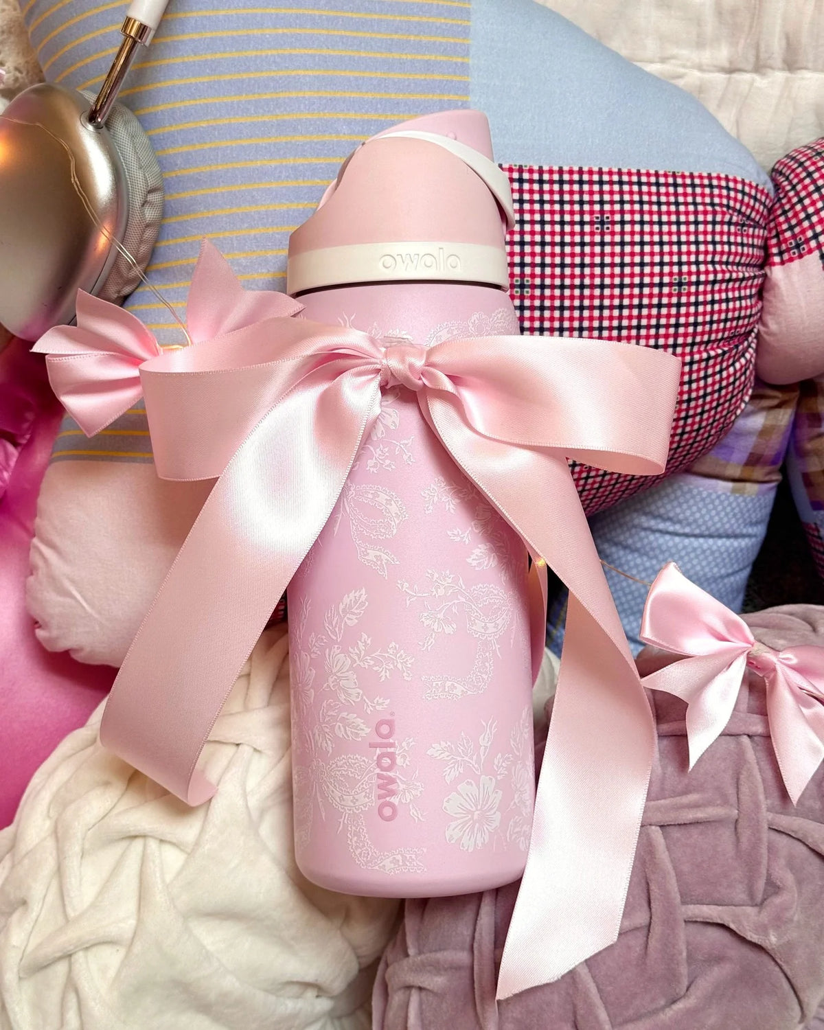 Owala FreeSip Water Bottle - 32oz | Pink Floral
