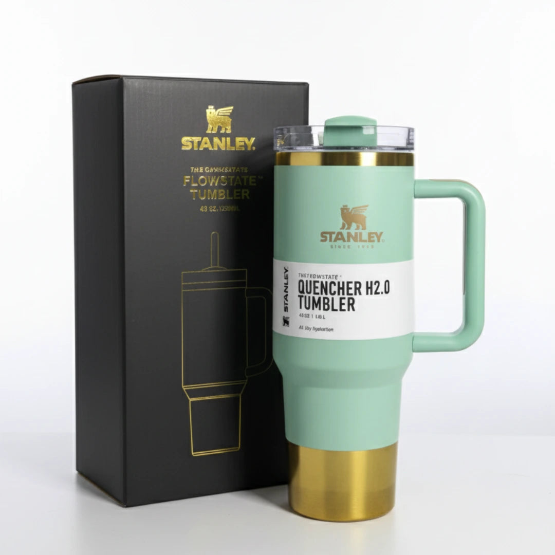 40-Oz Stanley x The Holiday | Pistachio
