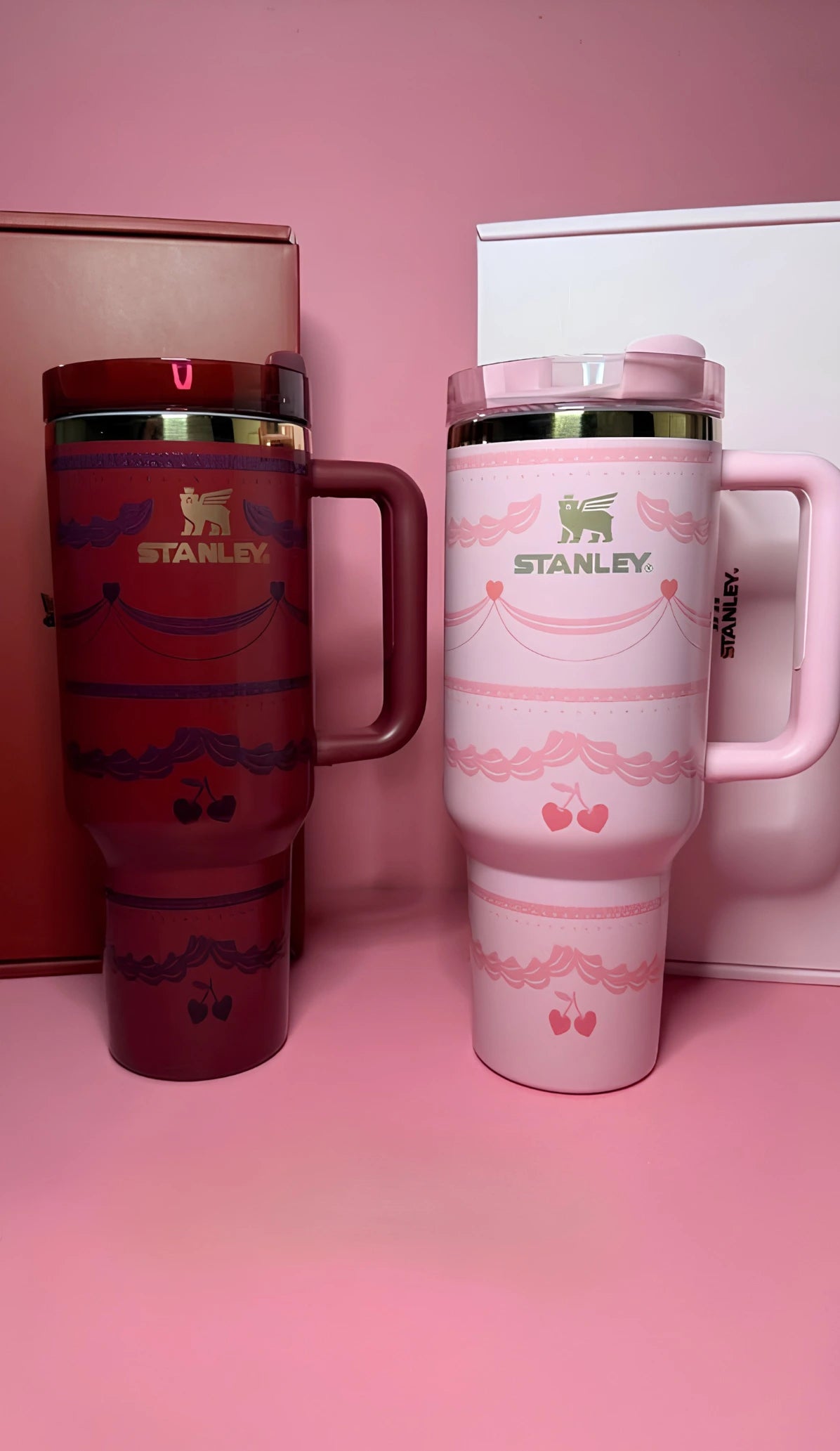 The Valentine’s Day Quencher H2.0 Flowstate™ Tumbler | 40 OZ